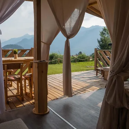 Οργανωμένο κάμπινγκ Luxury *